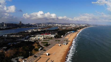 Rizhao Wanpingkou Scenic Area: A Breathtaking Stretch of Sandy Shoreline and Ancient Cultural Significance!